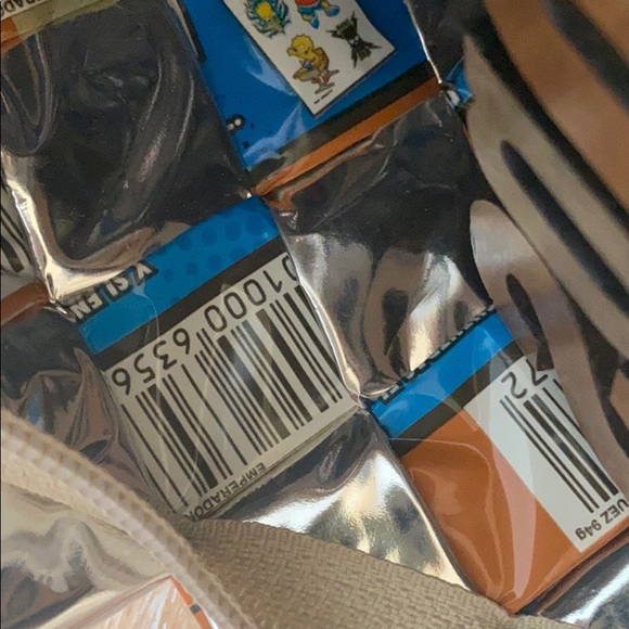 ♻️Recycled Juice Box Purse - Picture 7 of 8